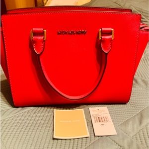Authentic Michael Kors Handbag & MK Wallet